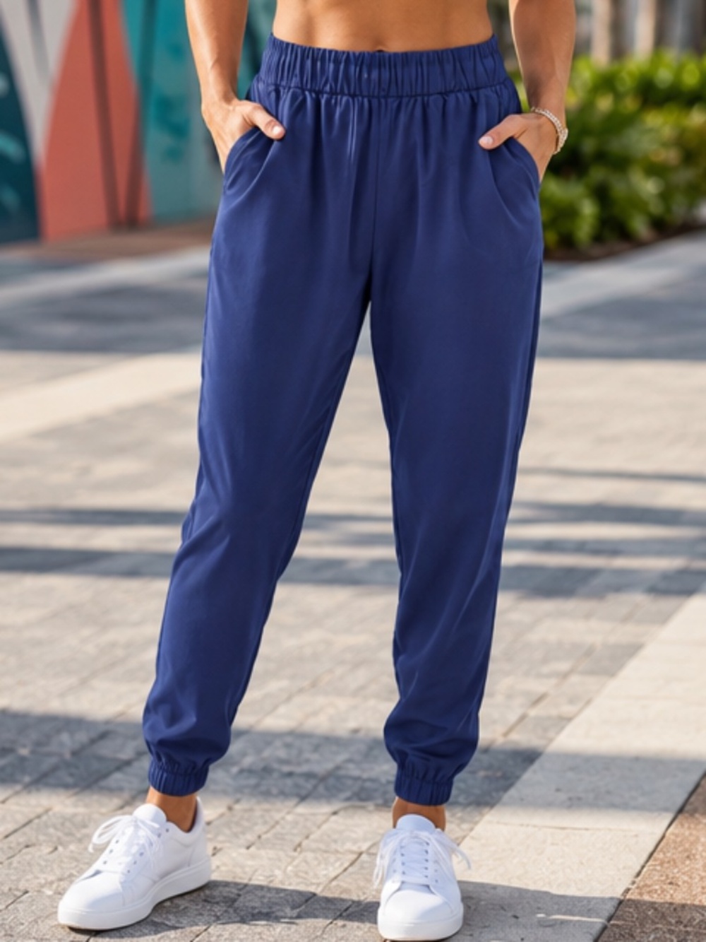 G by Giuliana Deep Cobalt Blue Pull-On Stretch Jogger Pants M NWOT